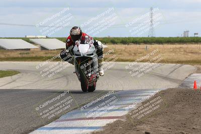 media/Apr-26-2024-TrackDaz (Fri) [[c4b677d280]]/B Group/120pm (Wheelie Bump)/